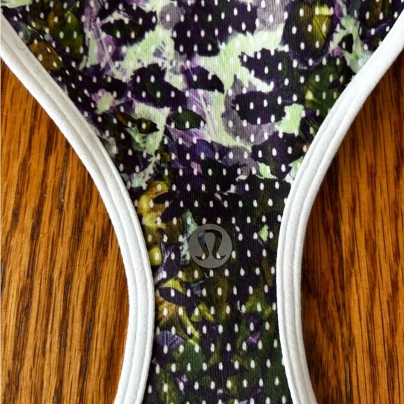 Lululemon Cool Racerback Tank Floral Sport Top. Size 6 - Picture 4 of 5